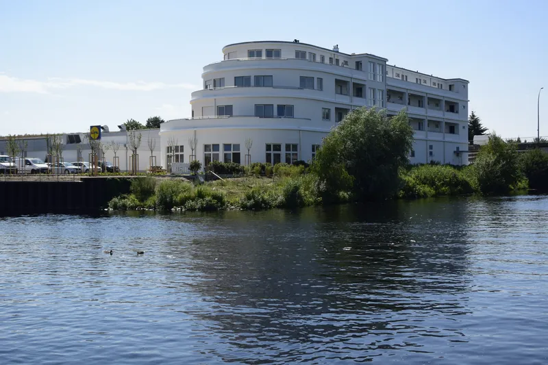 Wegedornzentrum - Wohnen am Teltow-Kanal — photo 1